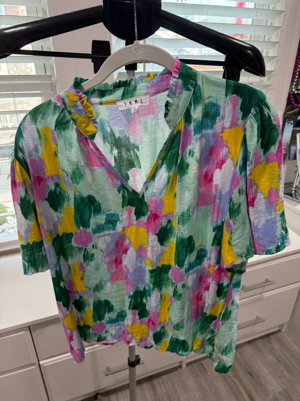 THML Mint Multi-Color Painterly Print Blouse - Picture 4 of 4